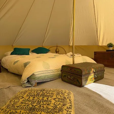 Slane Concert - Riverside Glamping خيمة فخمة نافان
